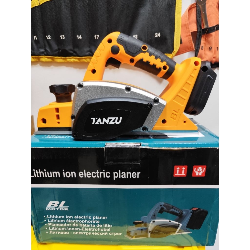 TANPA BATERAI MESIN SERUT KAYU TANZU