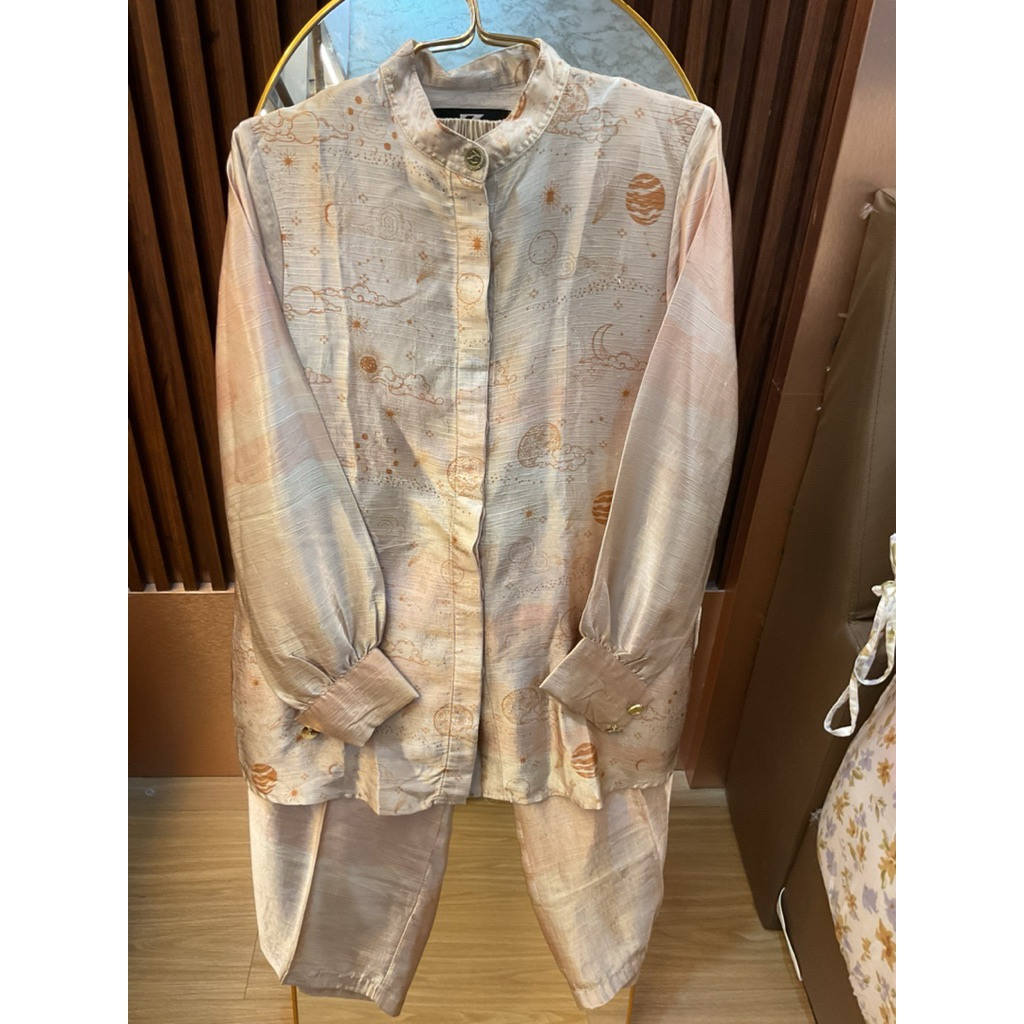 baju one set Zaskia Sungkar dan Heaven Light