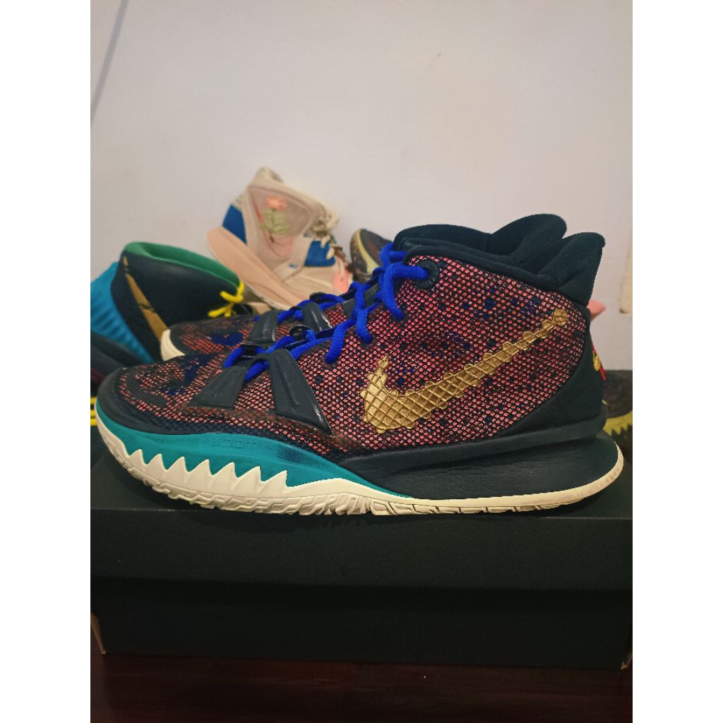 Sepatu Basket Second Size 42 Nike Kyrie 7 "Chinese New Year"