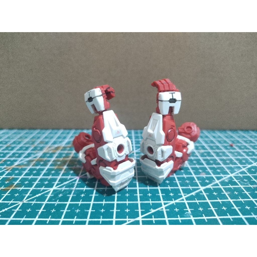 MG 1/100 Astray Red Frame Gundam Part Hands Daban Gundam Junk