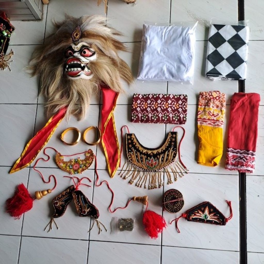 SATU SET KOSTUM ANOMAN KOMPLIT