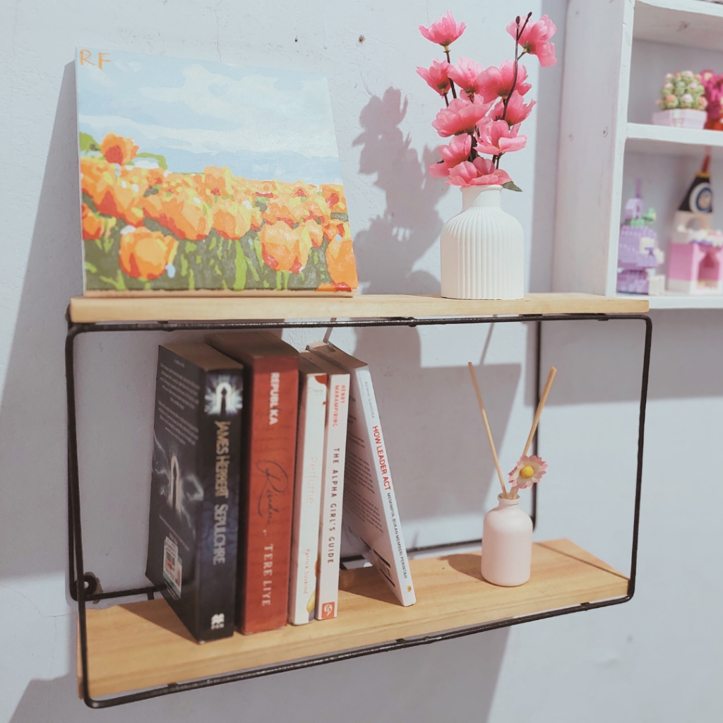 Rak Buku Besi Kayu Industrial