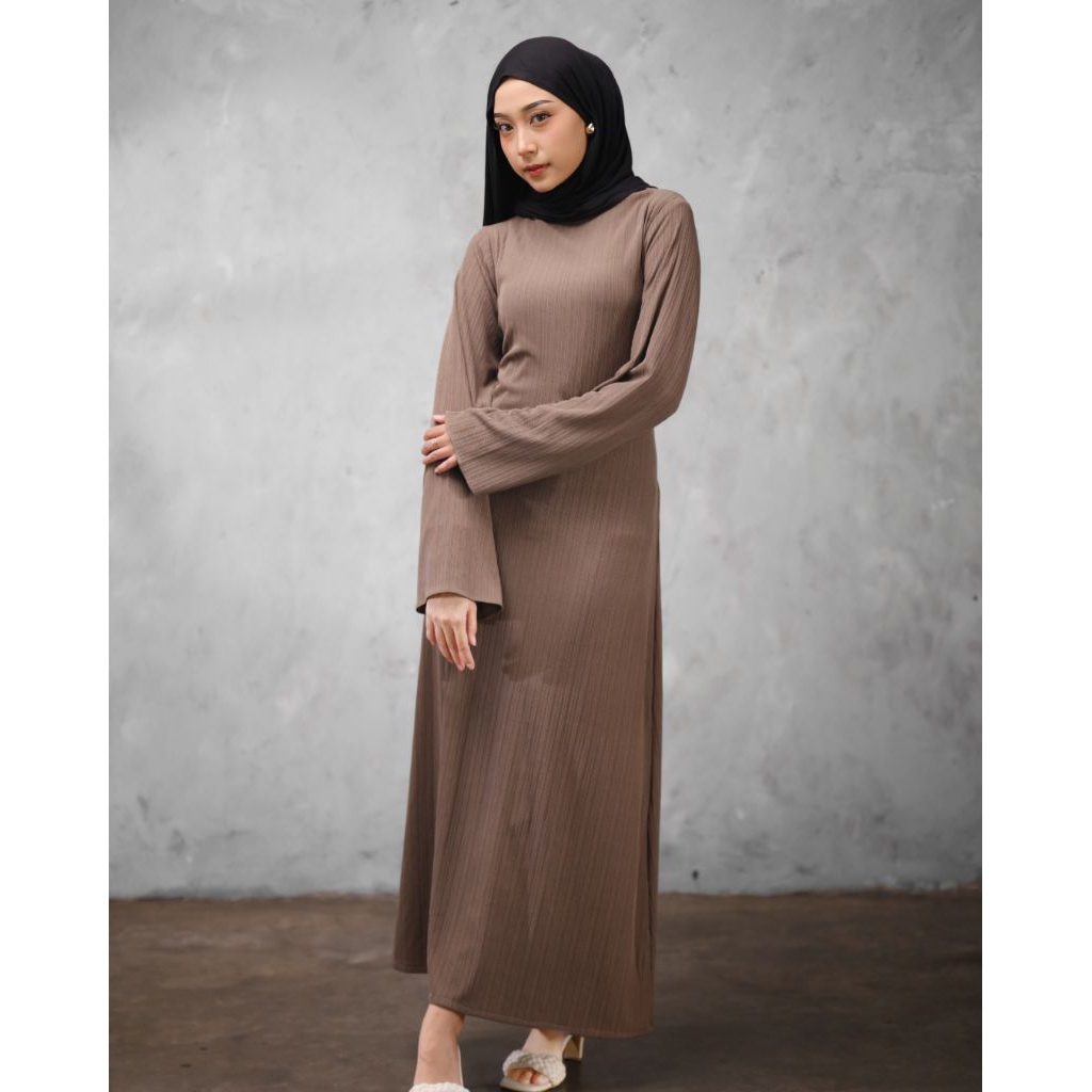 Shasheena - Laya Dress wanita  Lola Dress Knit - Tali belakang casual Dress Knit Polos