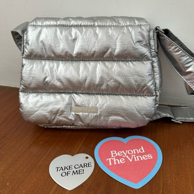 Beyond The Vines poofy bag