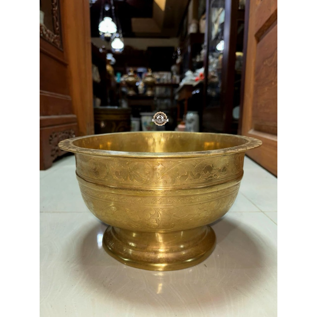 Bokor kuningan ukir lawas size BESAR ( B-1113 )