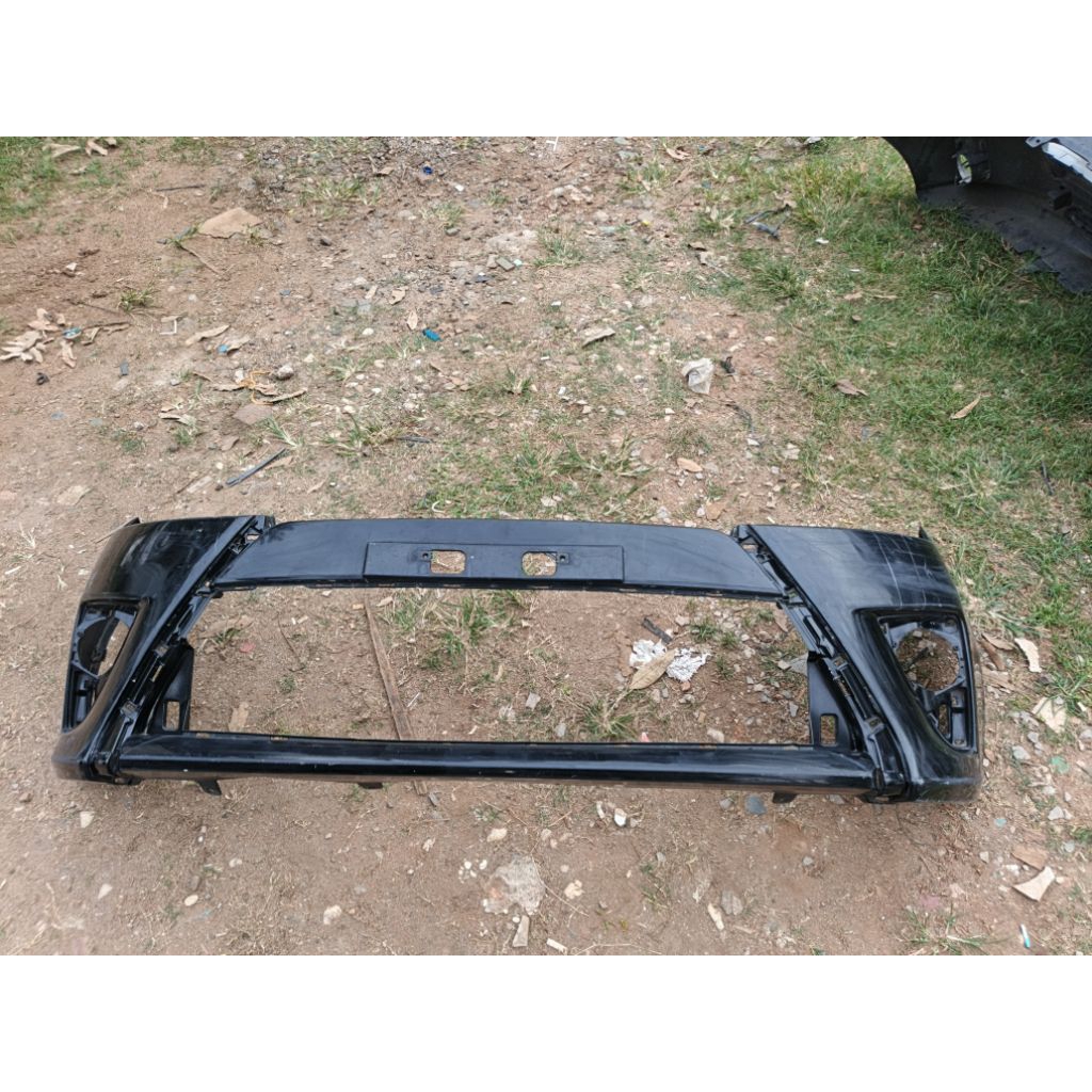 bumper bemper depan toyota yaris lele 2014 original