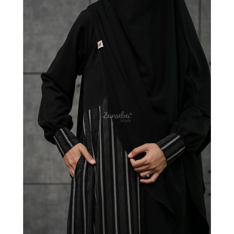 [READY] BLACK SERIES BY ZANUBA JETBLACK DOTS JETBLACK ANILA STRIPE/ ABAYA GAMIS SYARI/ ABAYA GAMIS K
