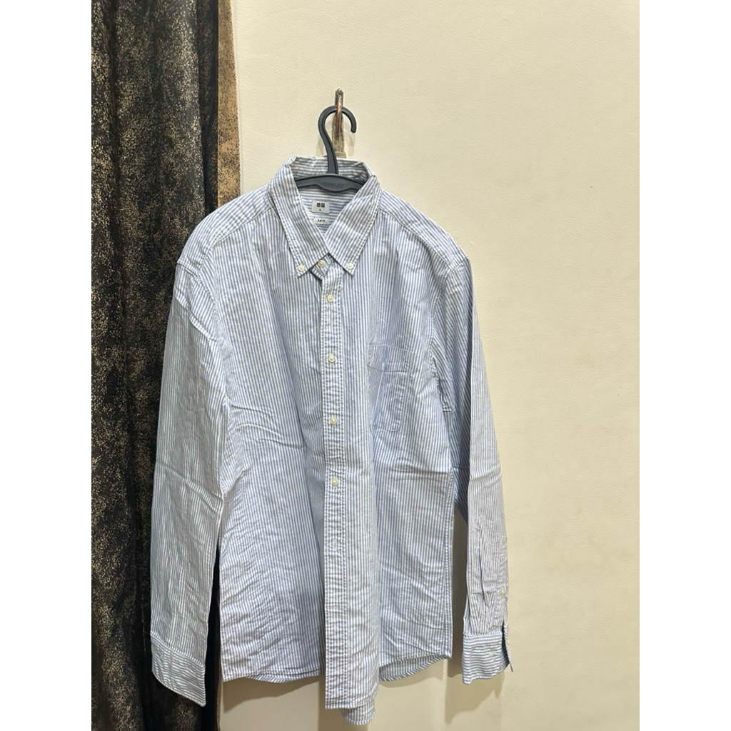 Uniqlo - Kemeja Pria - Preloved