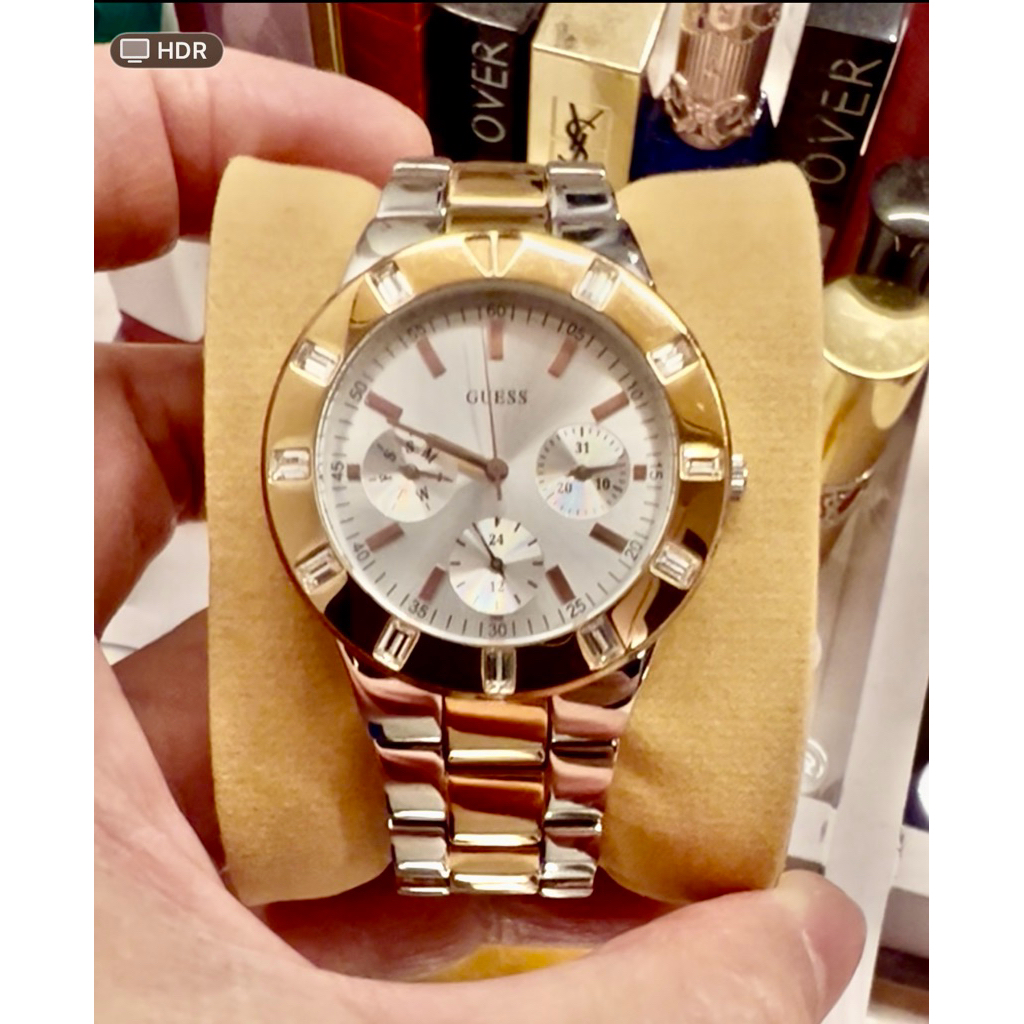 Jam Tangan Wanita Guess W14551L1 Original Bekas Mulus Chronograph Two Tone Gold Silver