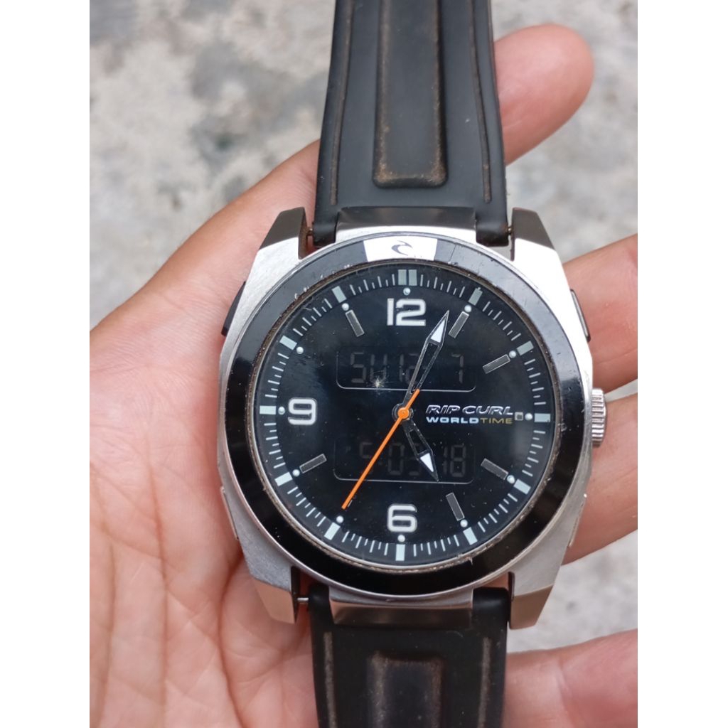 jam tangan ripcurl world time A2262 preloved second original