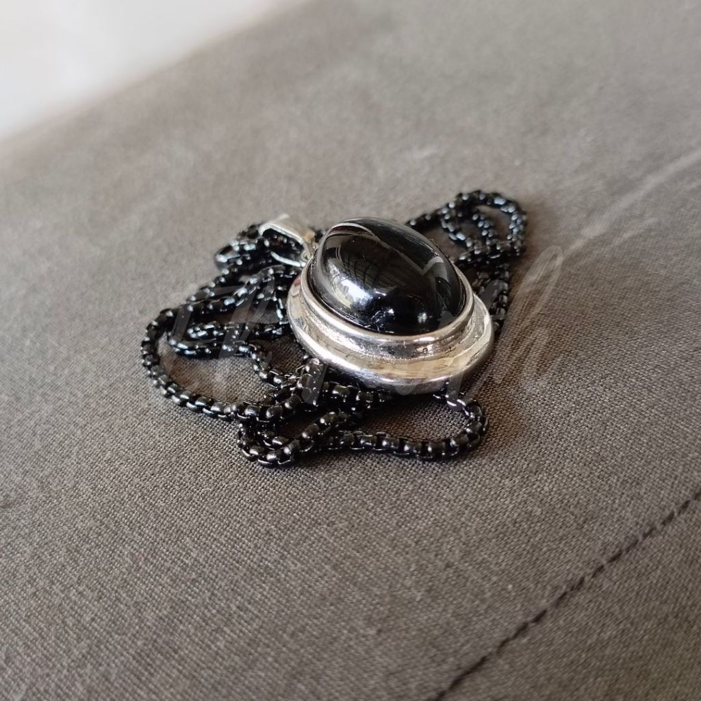 Kalung Liontin Pria Wanita Batu Akik Pasoepati Sancang Hitam