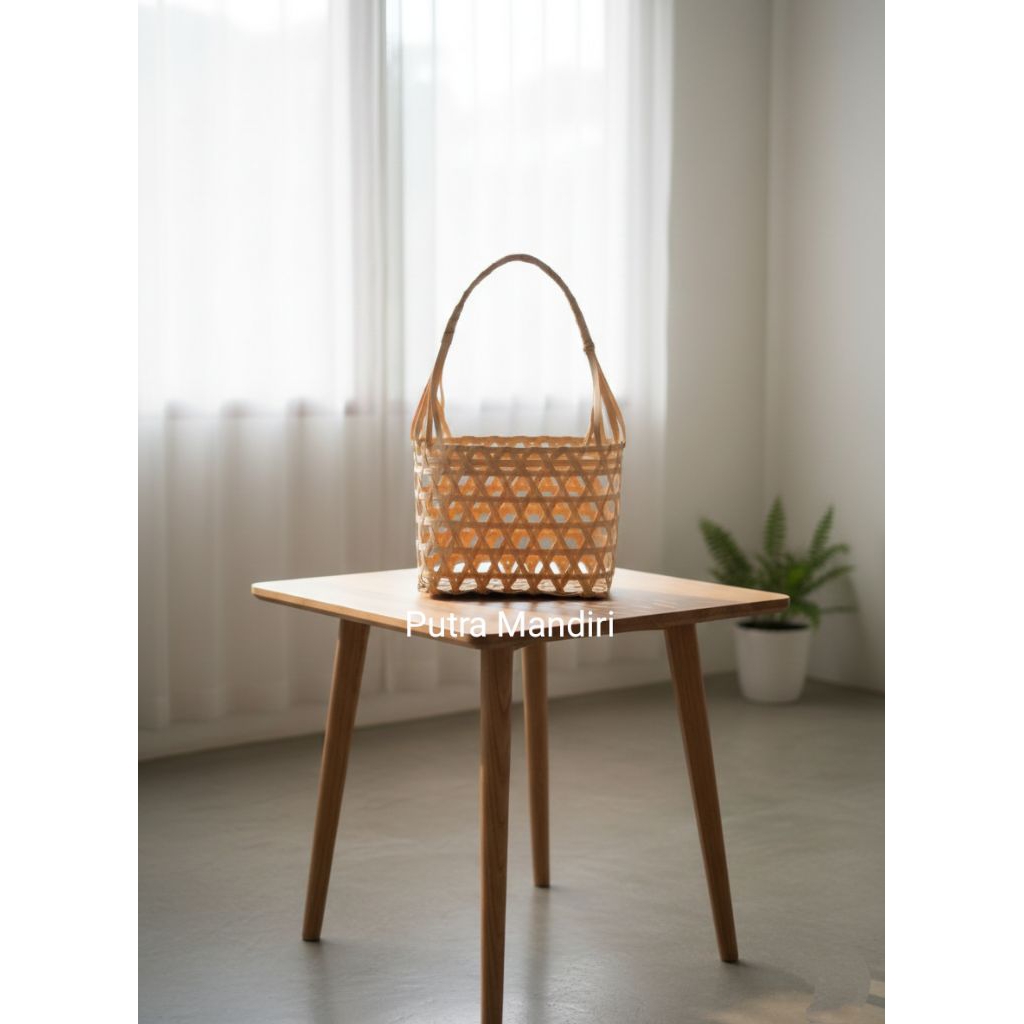 Tas Anyaman Bambu/Keranjang anyaman bambu hampers