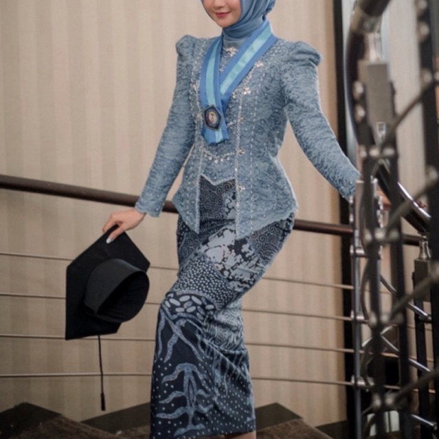 Preloved Set Kebaya Denim