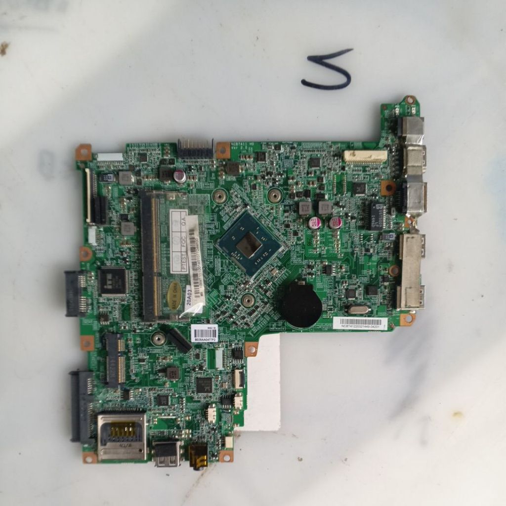 Motherboard Acer one 14 Z1401 Rusak bahan servis