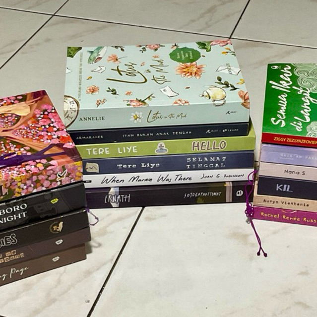 preloved novel<3