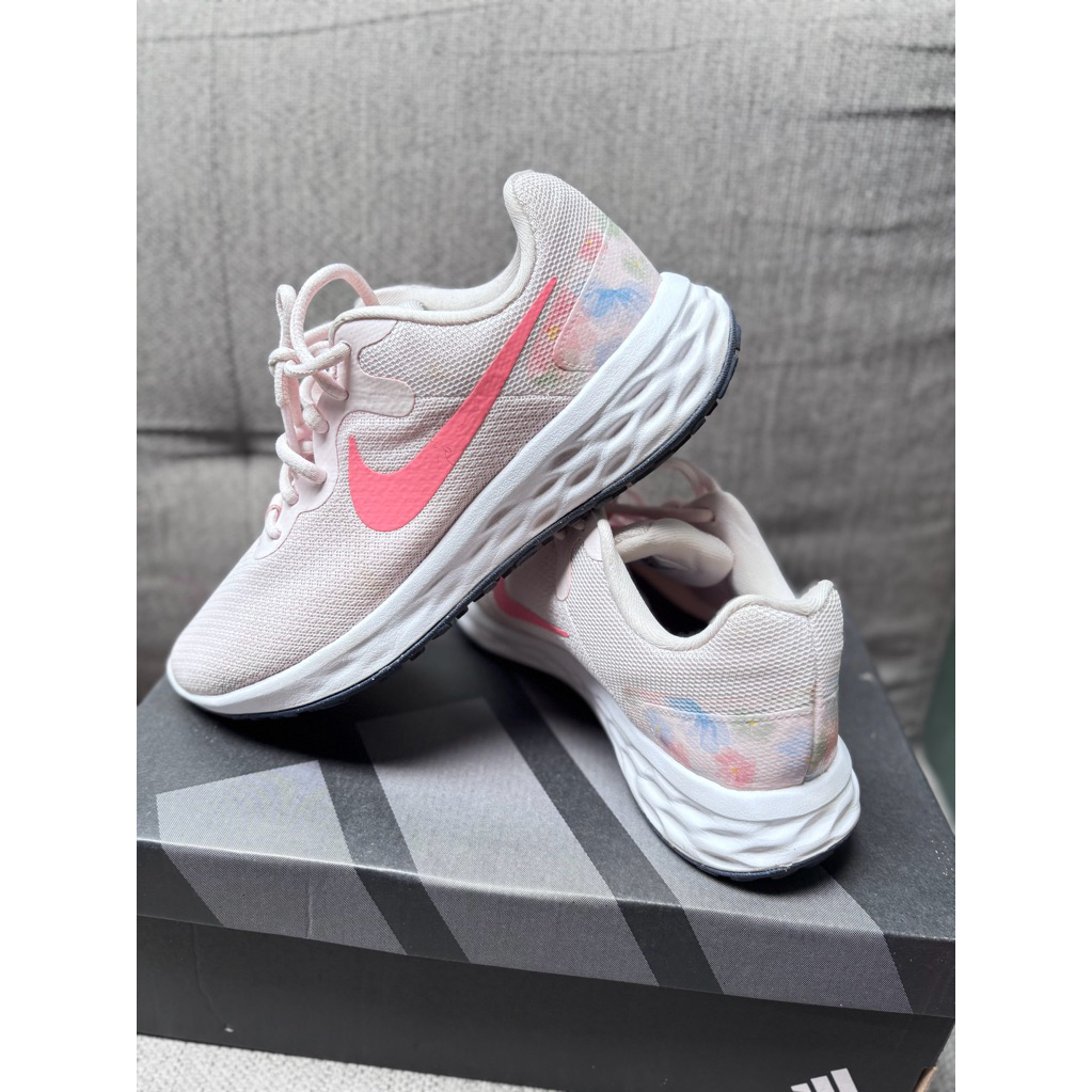 W Nike Revolution 6 NN PRM
