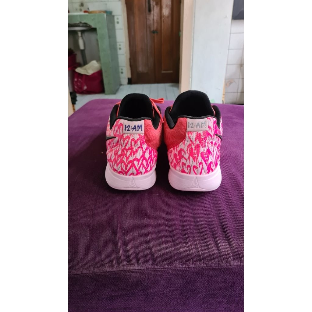 sepatu basket size 47,5
