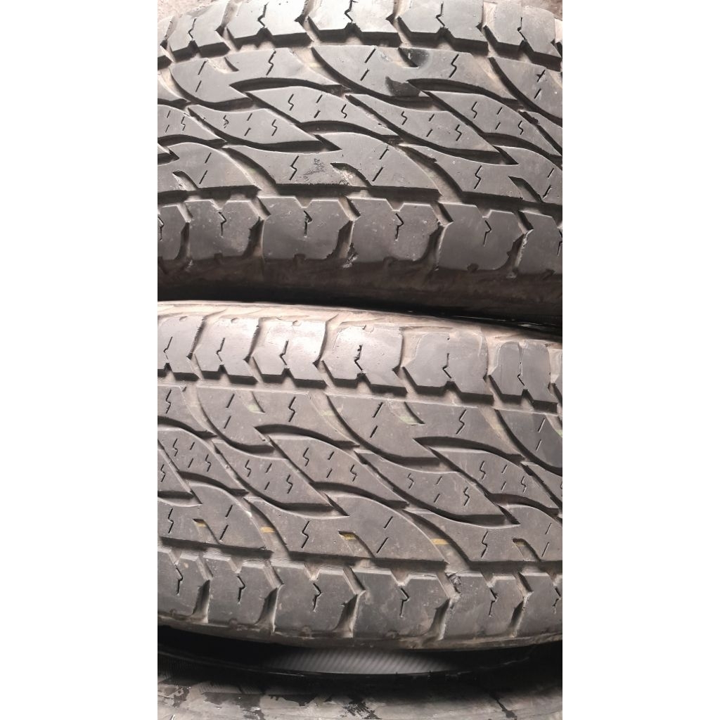 Ban Bridgestone DUELER A/T 225/65 R17
