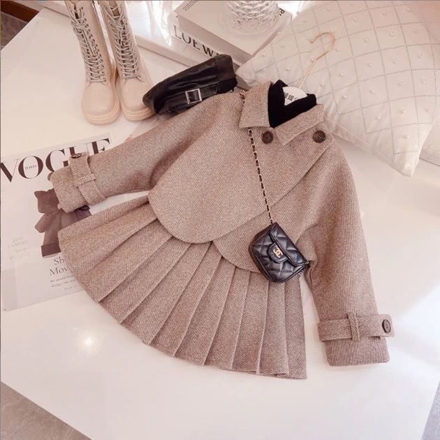 (07112541) Wool Suit Coat Pleated Short Skirt / Setelan blazer dan rok coklat anak perempuan
