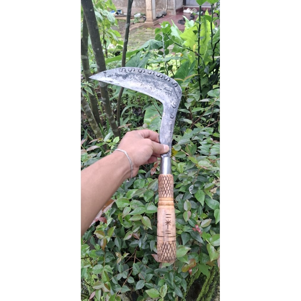 alat berebun sabit baja isen