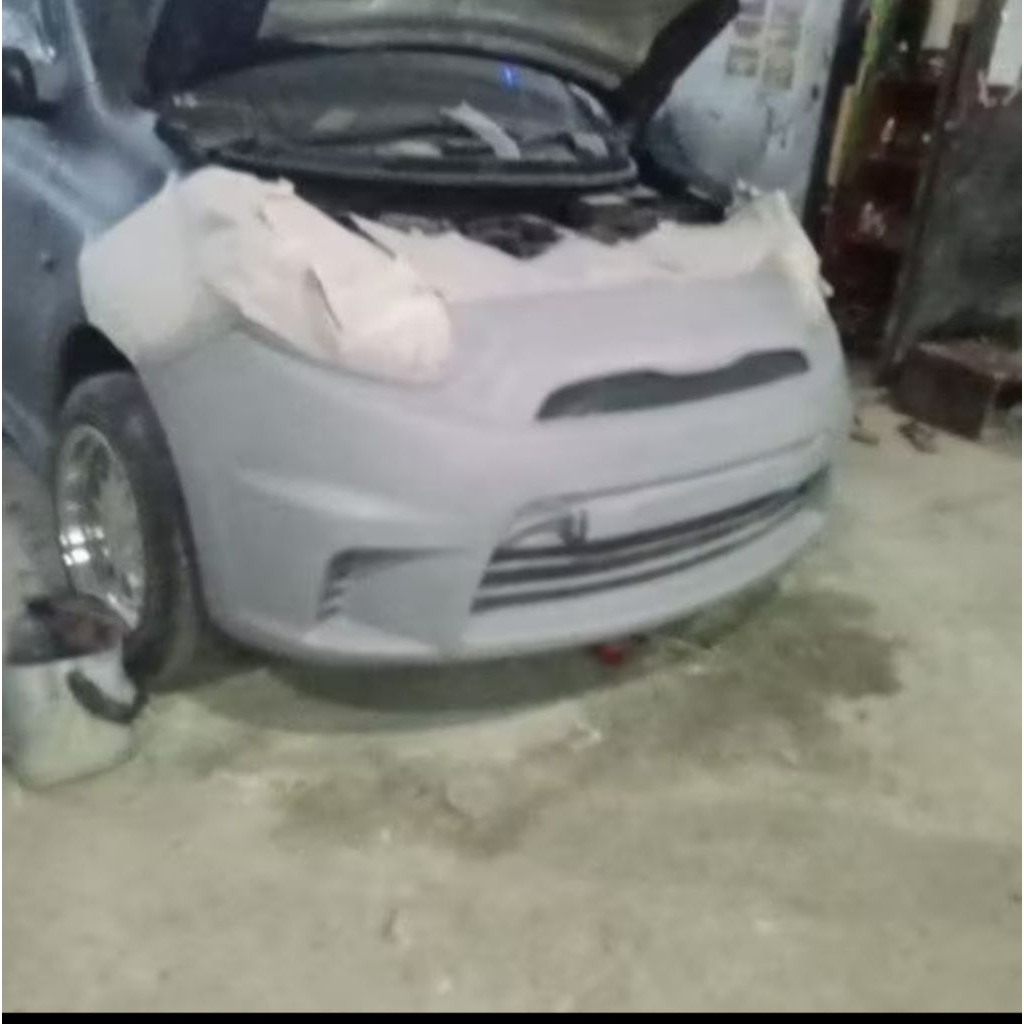 bodykit Nissan march autech