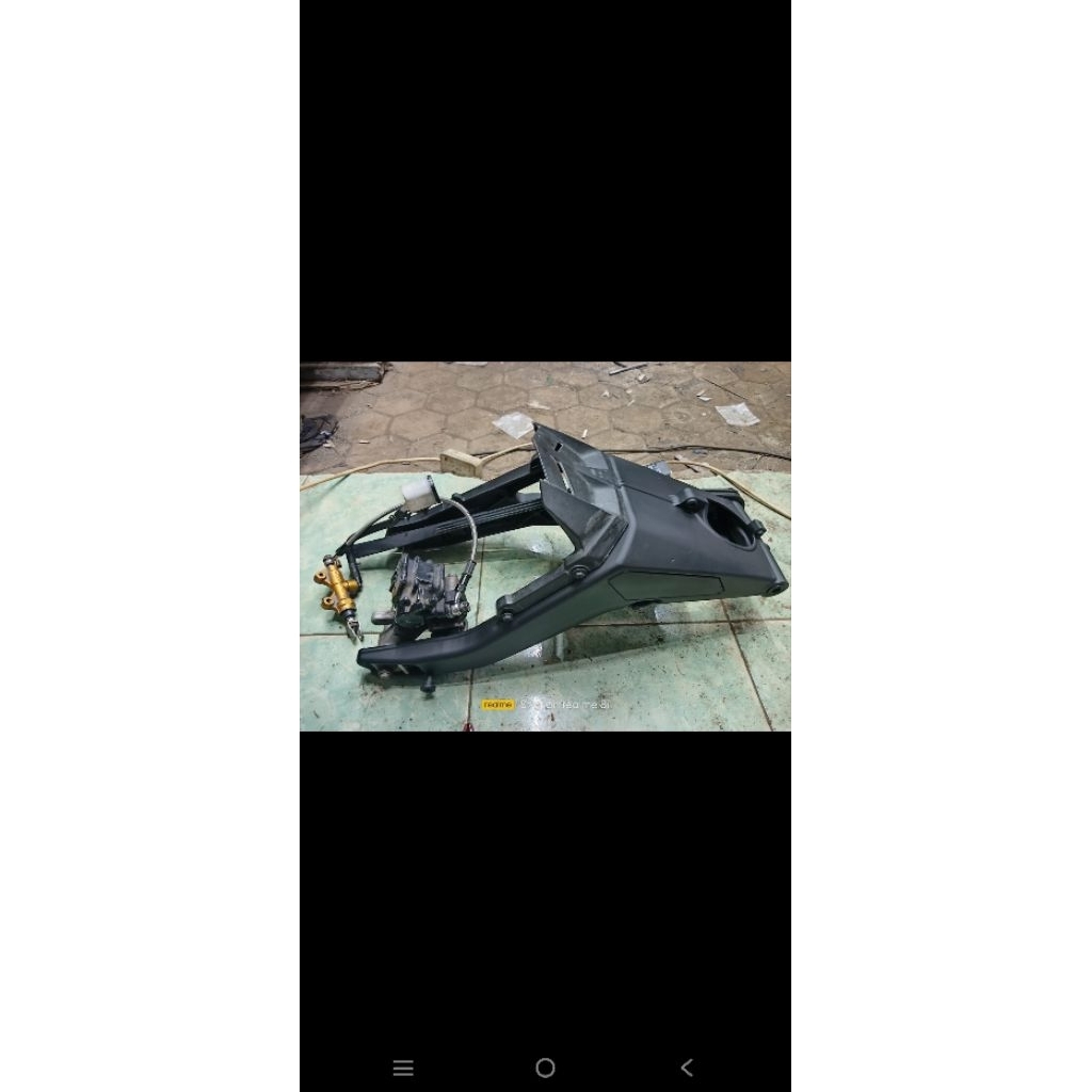 SWING ARM ORI R15 V3 VVA PNP VIXION DAN R15 V2 ALL SERIES