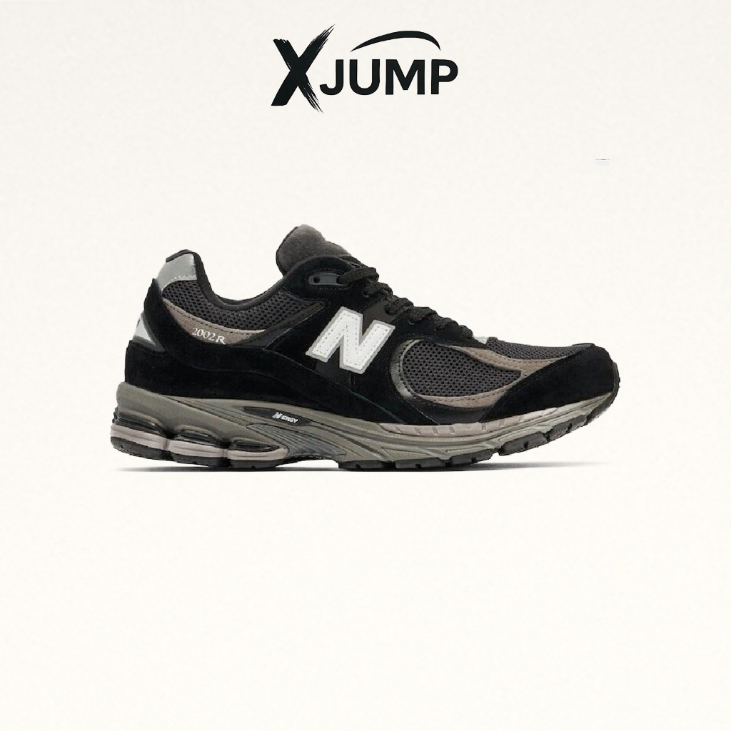 Sneakers 2002R Black Grey Sepatu Unisex