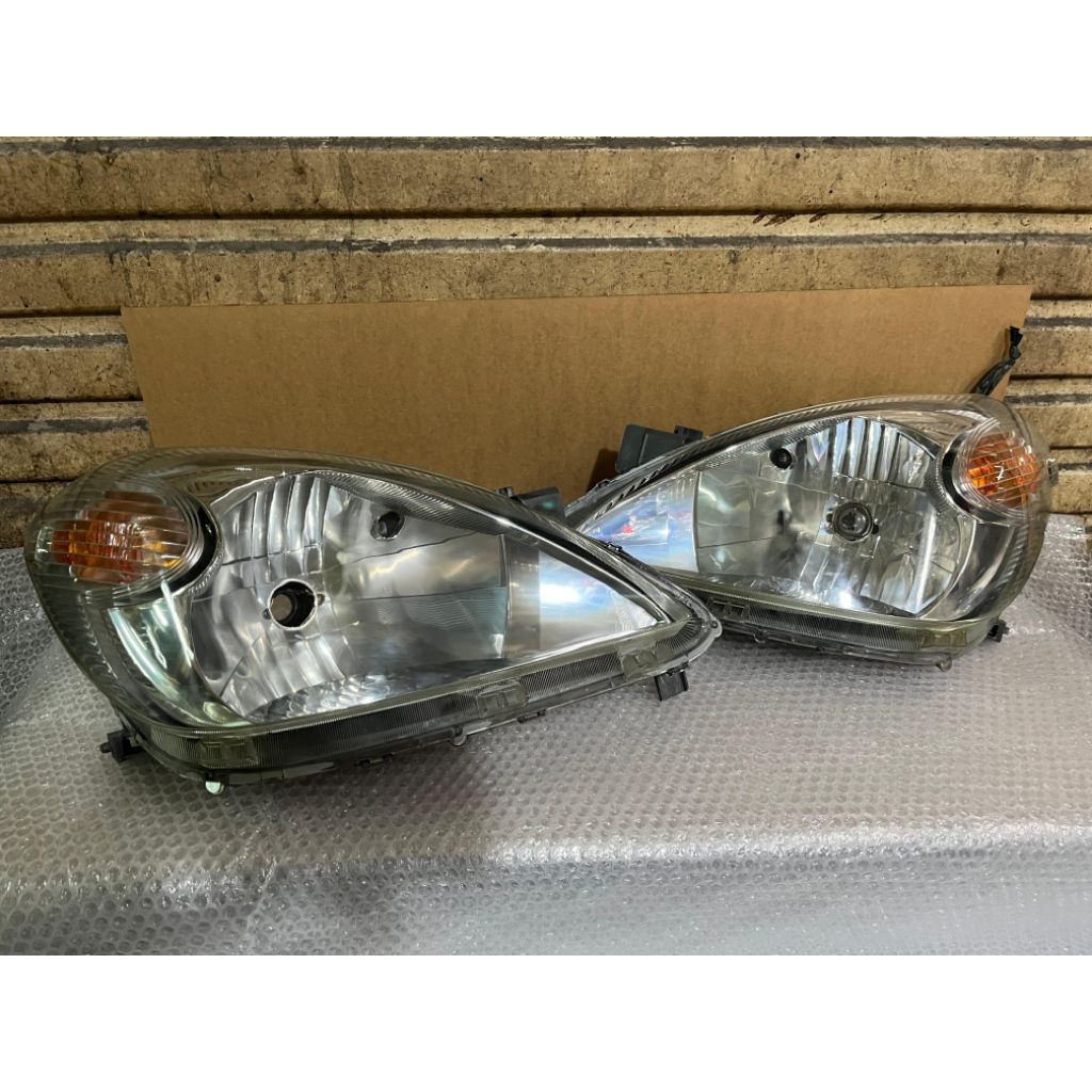 headlamp lampu depan avanza xenia vvti 2008 2009 2010 2011 original