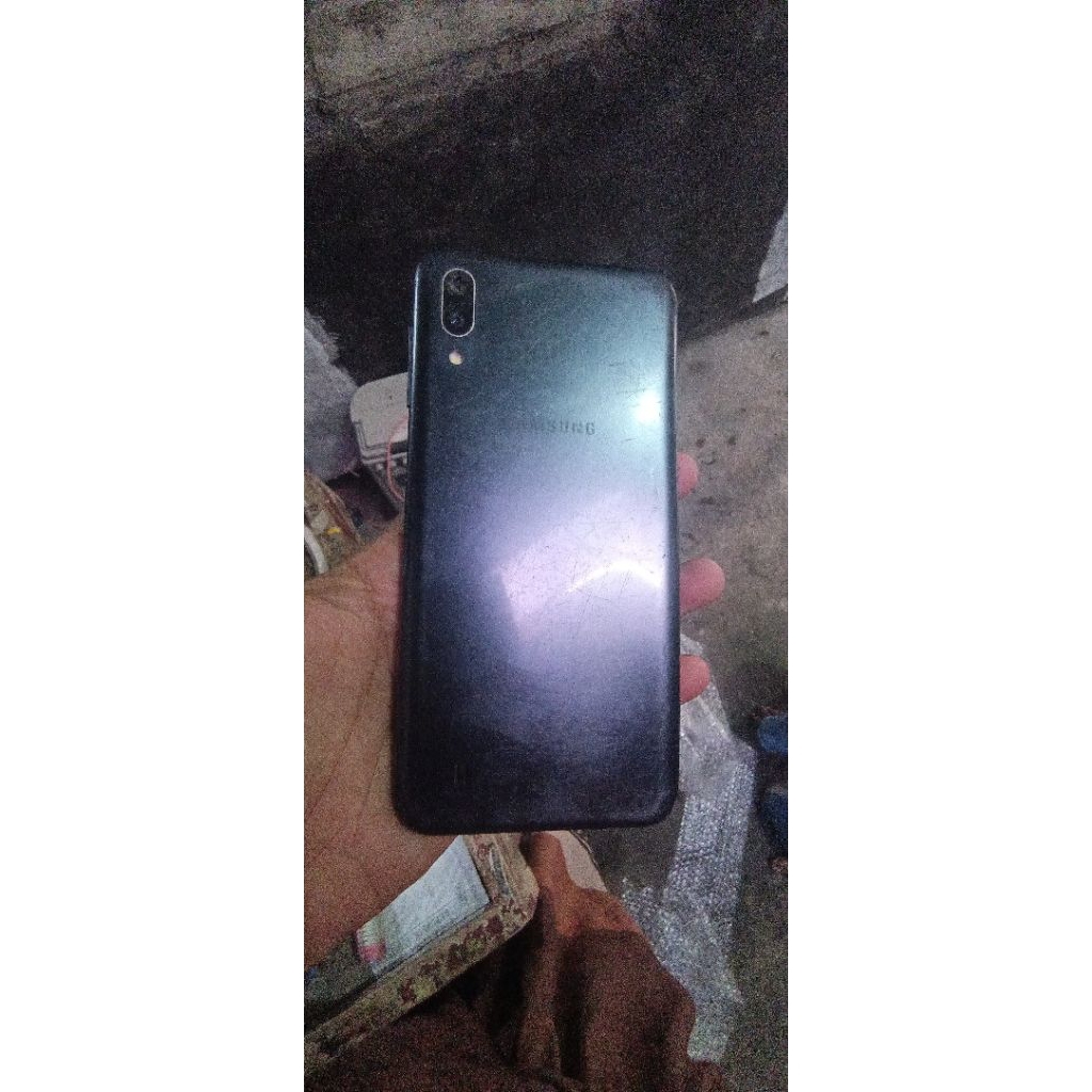 hp samsung m10 biasa minus lcd ga bisa sentuh ram sisa nya rapi