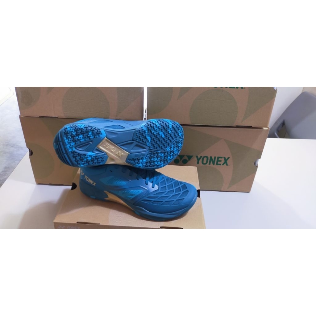 Sepatu yonex original Cascade Drive Peacock Blue