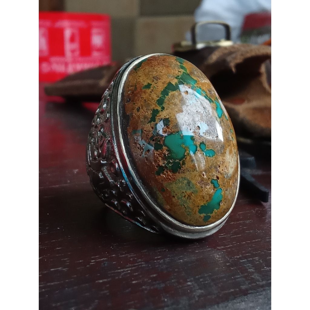 Pirus persia Padas emas asli Lawasan