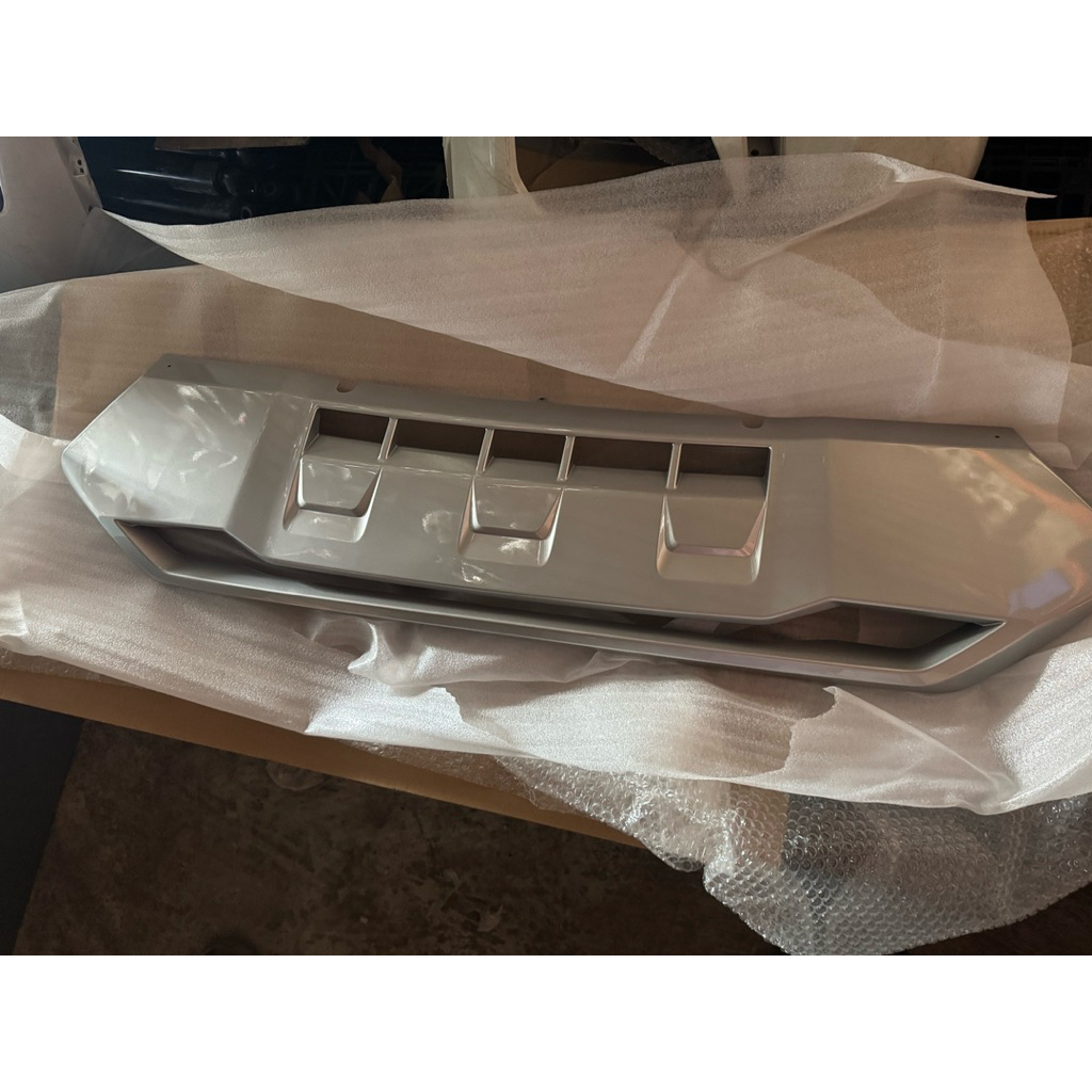 Garnis Bemper Depan Bawah mitsubishi All new pajero original