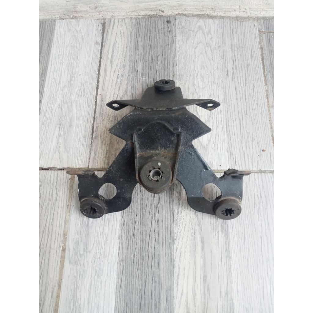 bracket dudukan stoplamp Megapro Primus original second