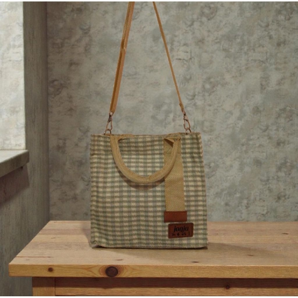 Tas Slempang Botol | oleh-oleh khas Jogja