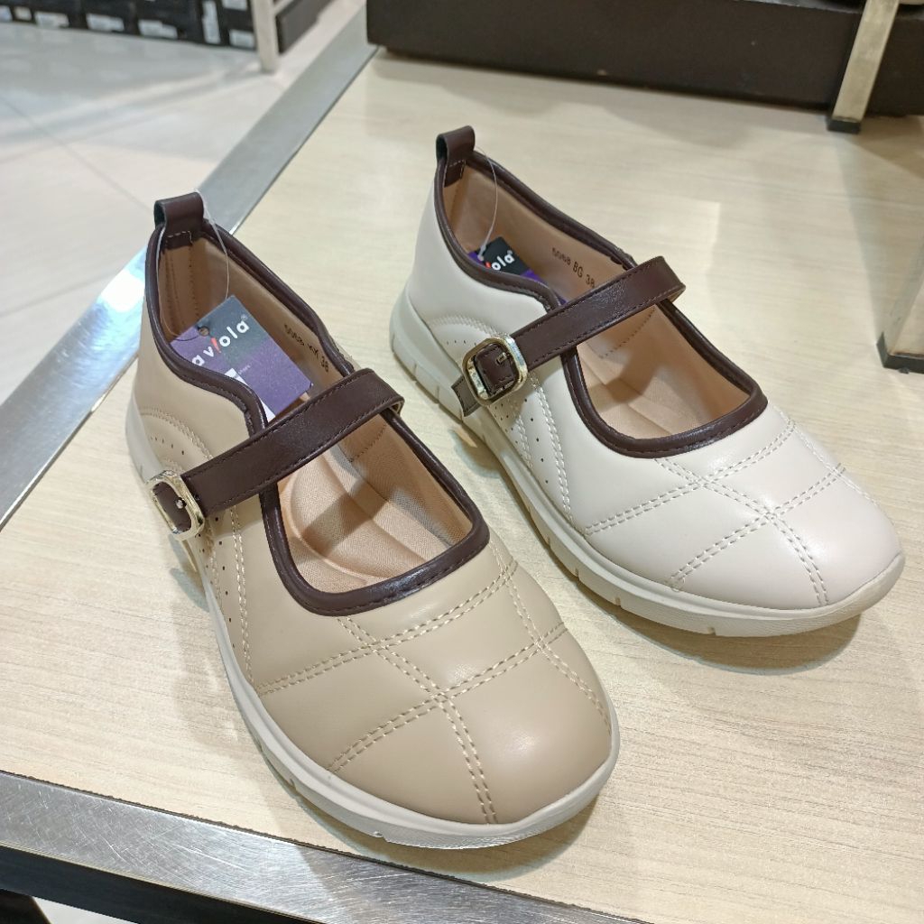 sepatu wanita slip on LAVIOLA original