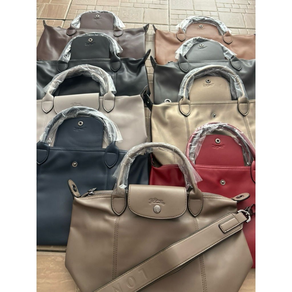 Tas Selempang Kulit Wanita Model Tali Kulit