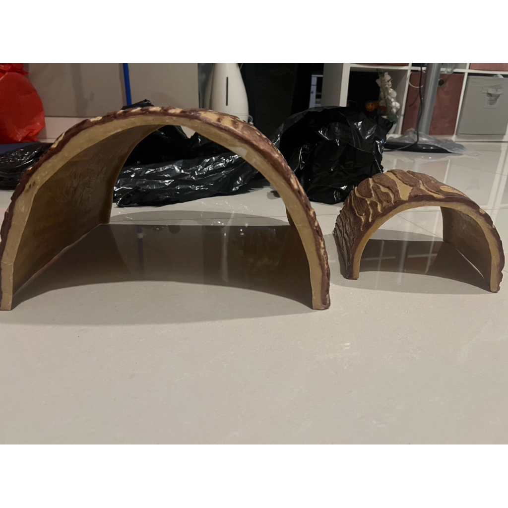 PRELOVED TORTOISE CAVE/ SULCATA HOUSE