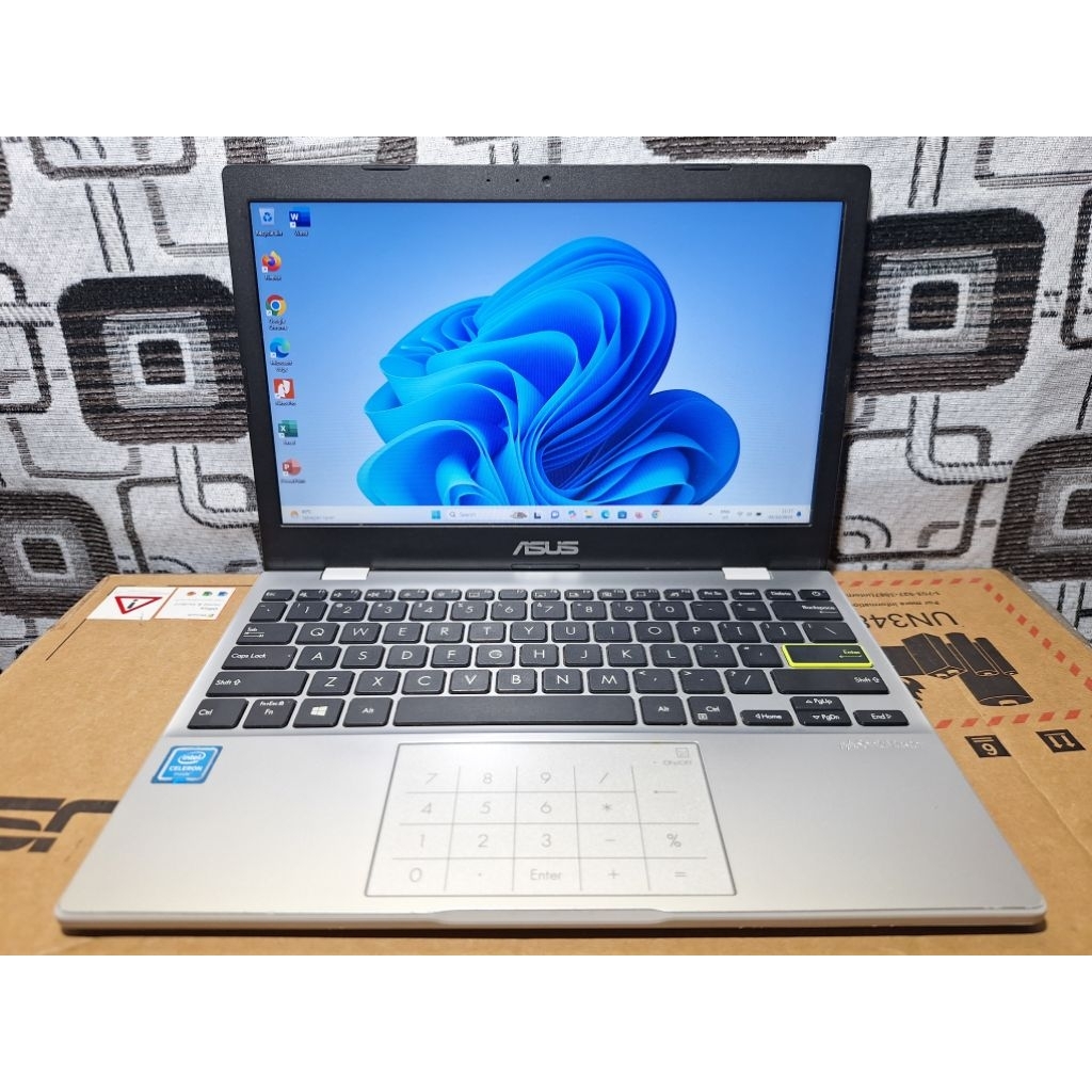 notebook asus e210ma ram 4gb ssd 256gb slim tersedia numpad