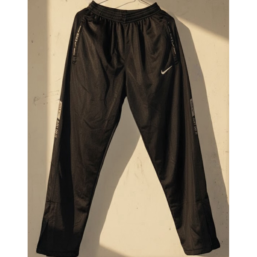 preloved celana training nike