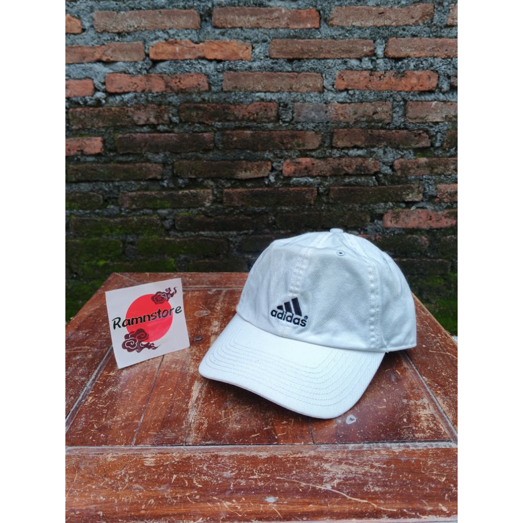 topi adidas vintage