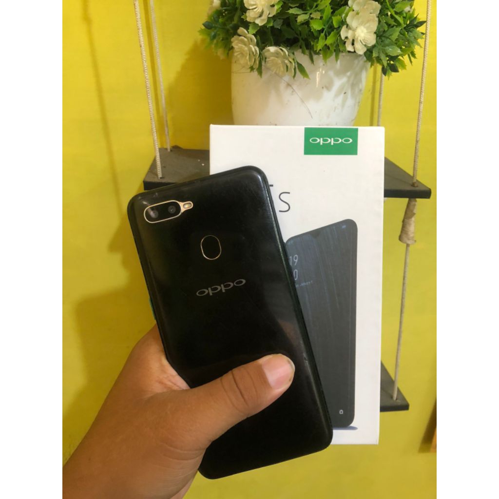 Di jual Hp Oppo A5S ram 3/32 kondisi Normal siap Pakai