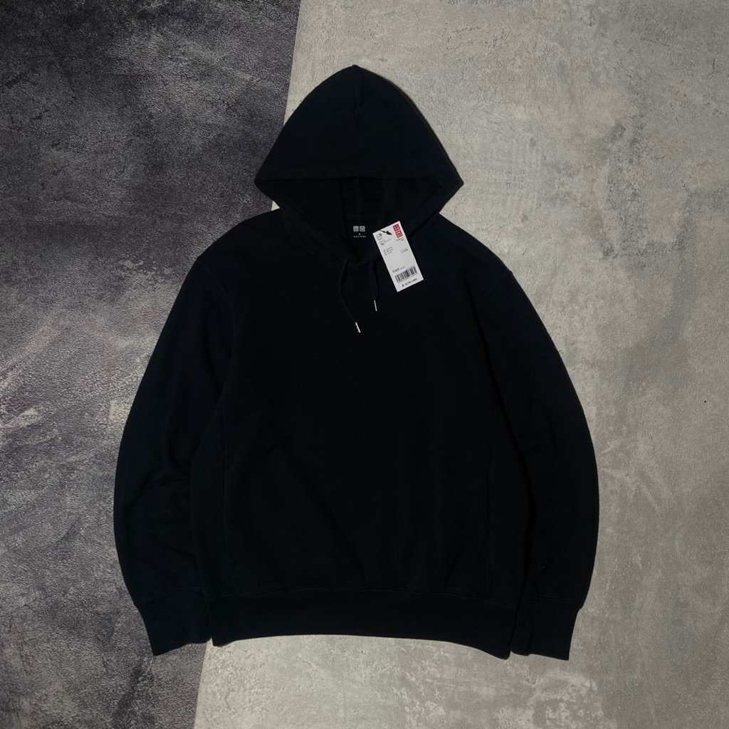 HOODIE UNIQLO HITAM M