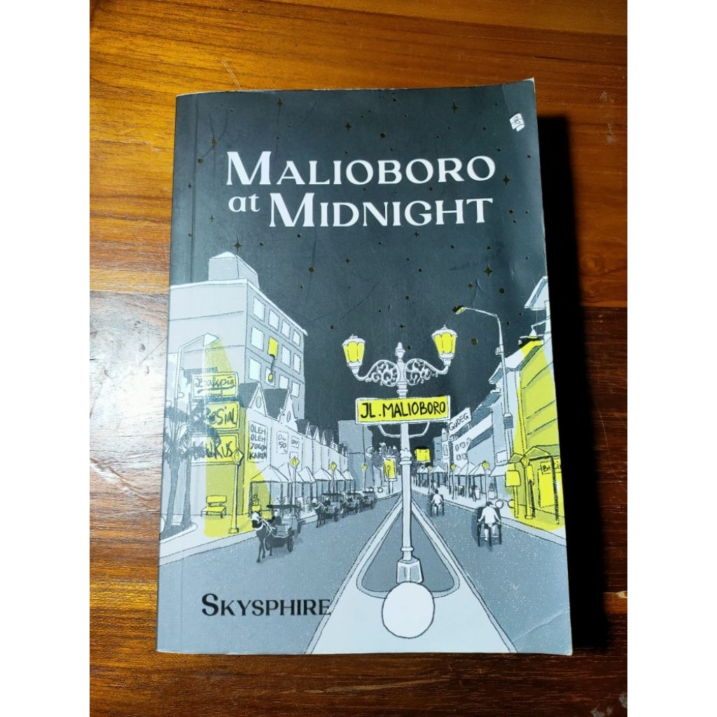 Preloved Novel "Malioboro at midnight"