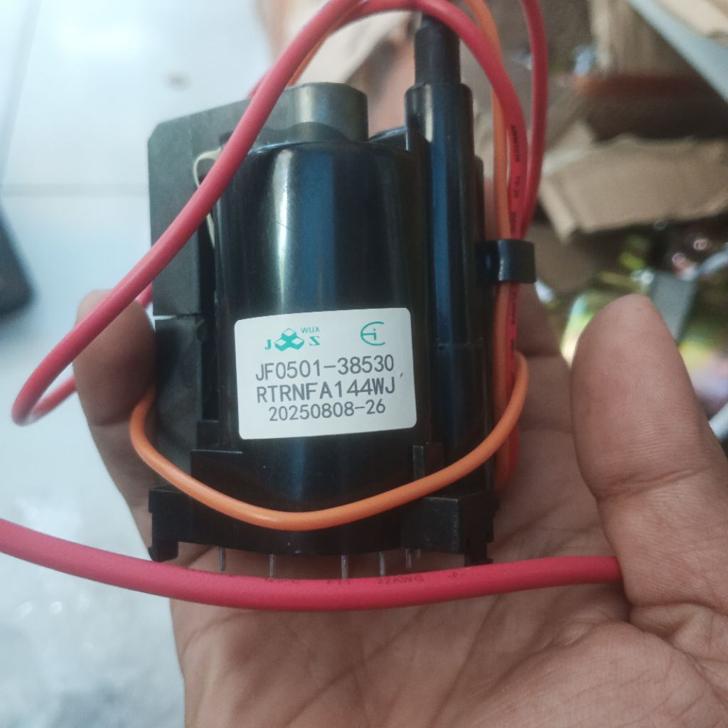 FBT JFP501-38530 FLYBACK JF0501 38530 SHARP