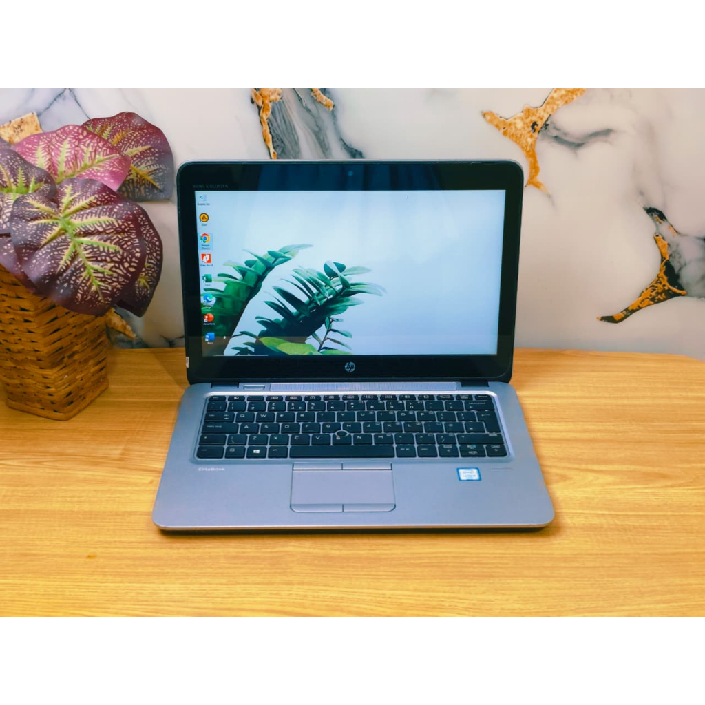 Hp elitebook 820 G3 intel core i5-6200u ram 8gb ssd 256gb led 13.3 inch FHD 1080p keyboard backlight