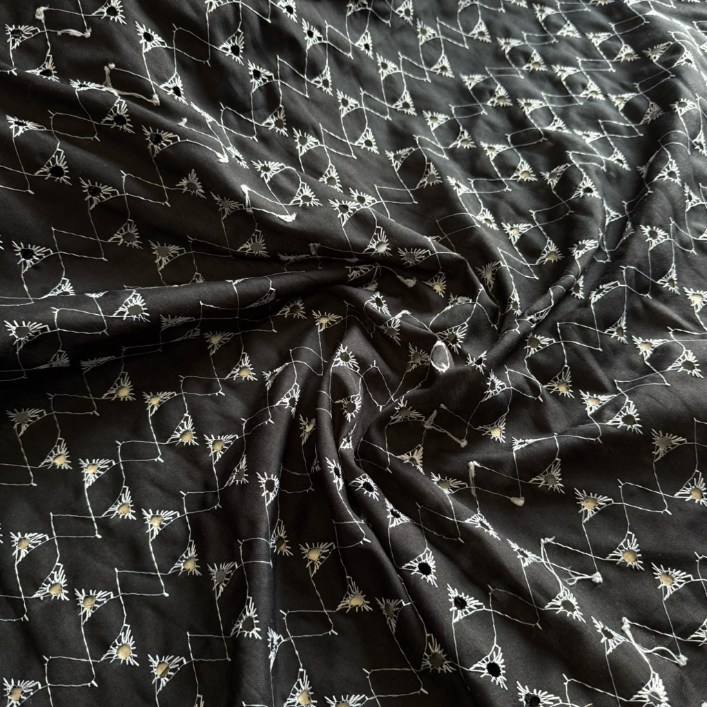 kain katun bordir - kain katun bordir bolong - kain katun bordir premium - kain katun bordir meteran