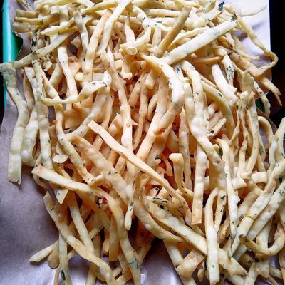 STIK BAWANG / KUE BAWANG / STIK BAWANG RENYAH 250gram