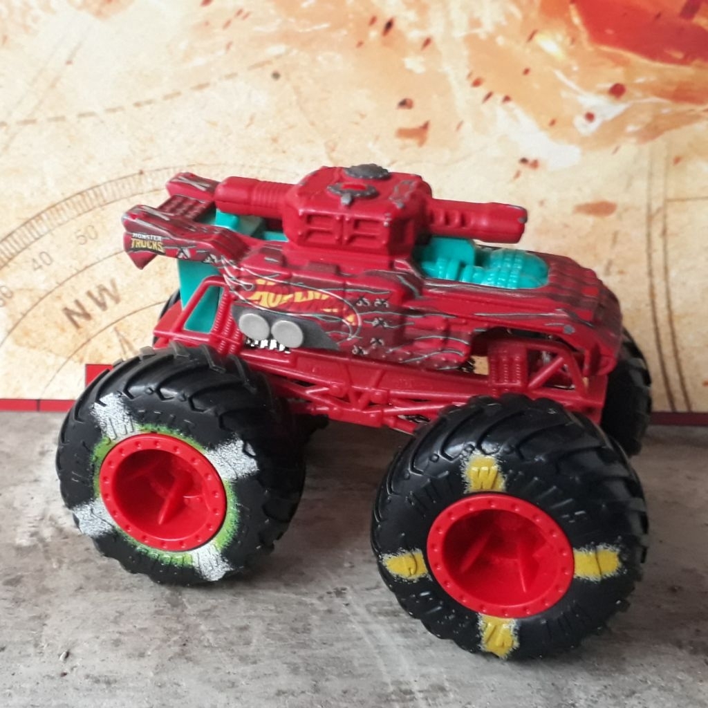Monster Trucks Hot Wheels Invader Loose