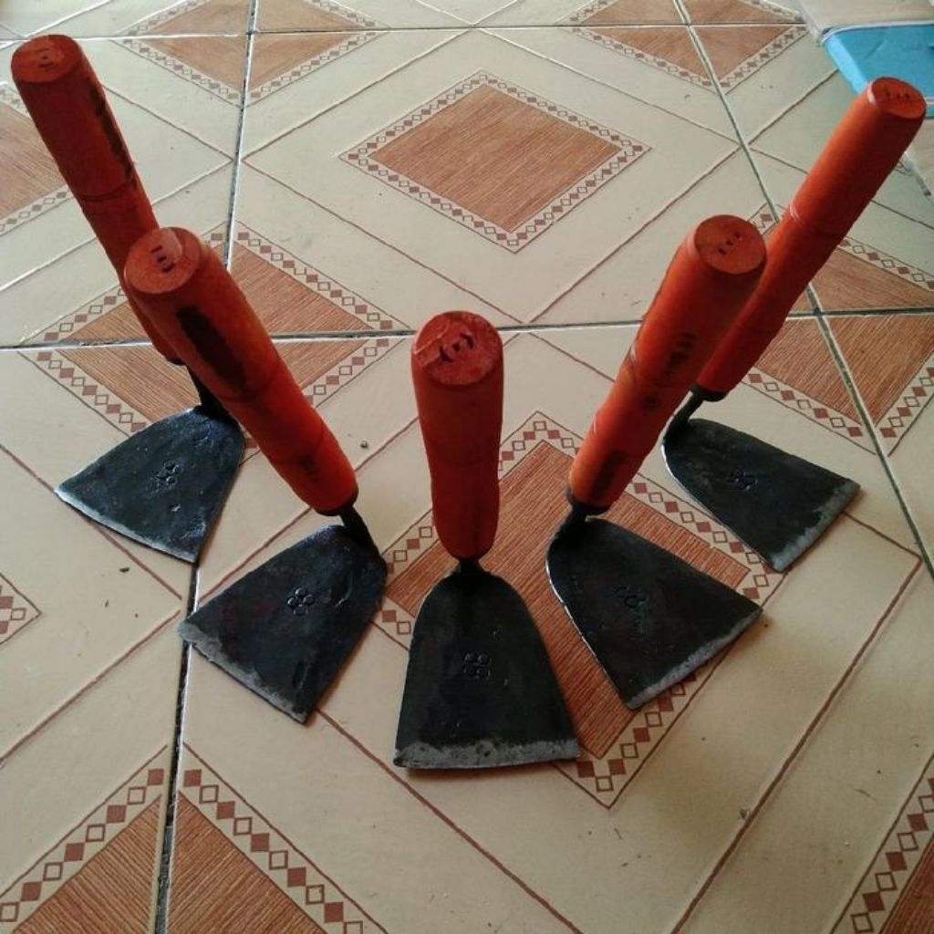 cangkul kecil bahan baja / kored /pancong / pecok