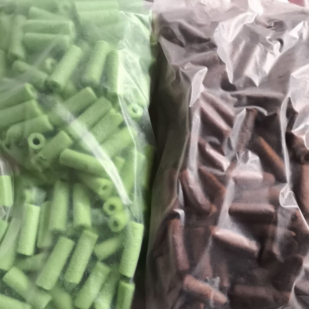 MOMOGI STICK JAGUNG ANEKA VARIAN RASA PANDAN COKLAT 1BALL